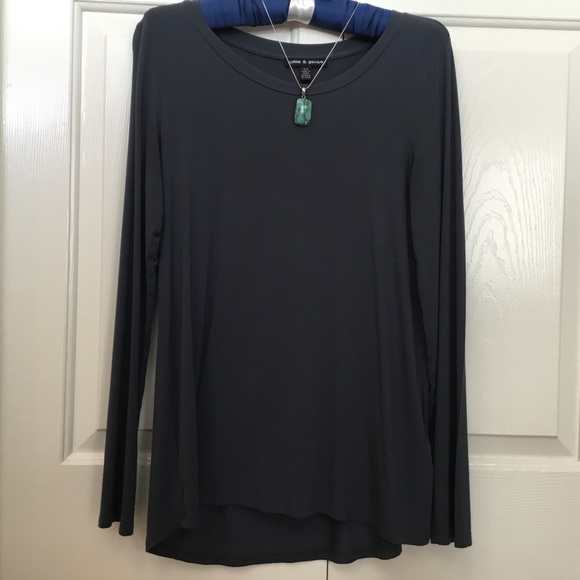 Cable & Gauge soft and silky long sleeve grey top - Picture 1 of 11